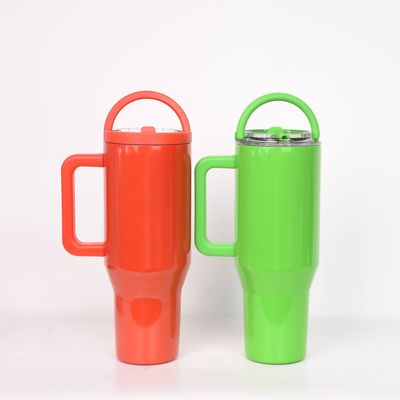 Bouteille d'eau en acier inoxydable 40 oz Tumbler avec poignée couvercles et avantage écologique