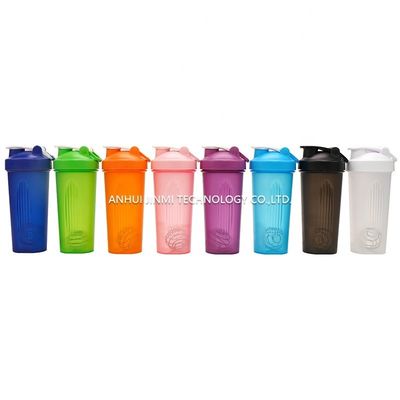 Bouteille d'eau en protéine de 400 ml/600 ml avec boule en acier inoxydable et couleur personnalisée