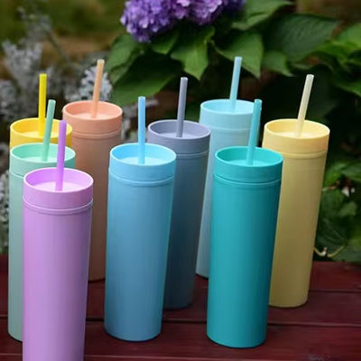 Accessoires sans aucun Vente élevée Bouteille d'eau en plastique colorée de 16 oz avec paille et couvercle