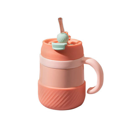 Une tasse de paille fonctionnelle et à la mode pour femmes de grande capacité pour tous vos besoins en boissons