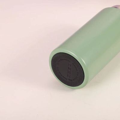 Donnez un échantillon de 350 ml de bouteille d'eau intelligente en acier inoxydable isolé pour retourner à l'école