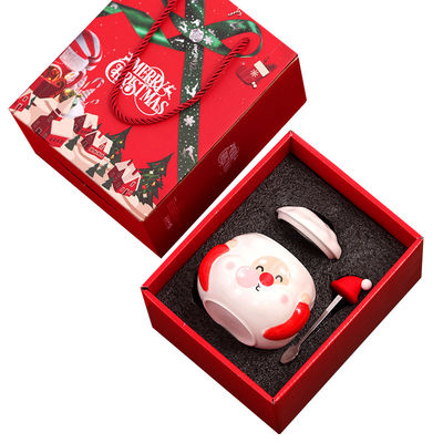 Des tasses de café en céramique nordique personnalisées pour Noël, capacité 400 ml, avec le design du Père Noël.