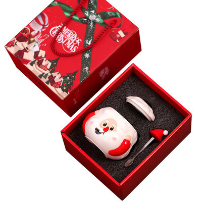 Des tasses de café en céramique nordique personnalisées pour Noël, capacité 400 ml, avec le design du Père Noël.