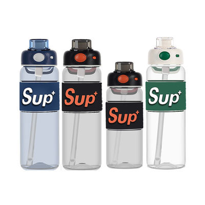 Couche anti-corrosion équipée d'une tasse d'eau de 650 ml 780 ml de grande capacité avec paille et couvercle