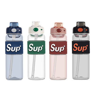 Couche anti-corrosion équipée d'une tasse d'eau de 650 ml 780 ml de grande capacité avec paille et couvercle