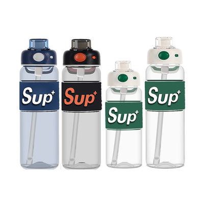 Couche anti-corrosion équipée d'une tasse d'eau de 650 ml 780 ml de grande capacité avec paille et couvercle