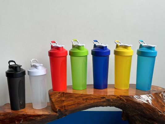 400 ml de mélangeur en plastique noir pour gymnastique, bouteille de mélangeur pour polyvalent