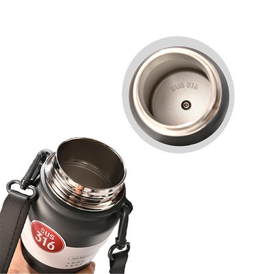 2023 Bouteille isolée de dessins animés de mode portable pour enfants Logo personnalisé 1300ml