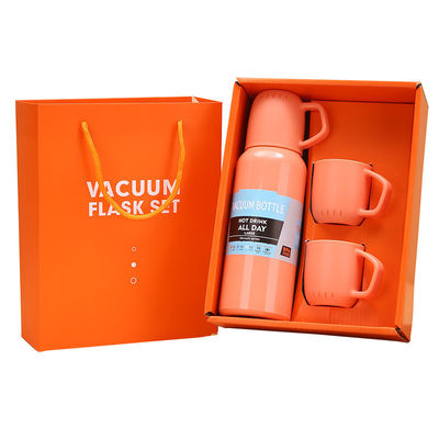 Ensemble de boissons personnalisable avec une tasse isolée sous vide en acier inoxydable 304 et 3 couvercles
