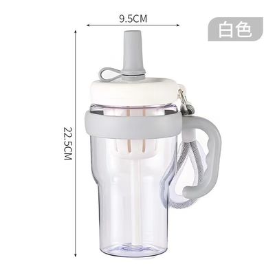 Design minimaliste Bouteille en plastique de 680 ml pour les sports de plein air et l'efficacité des voyages