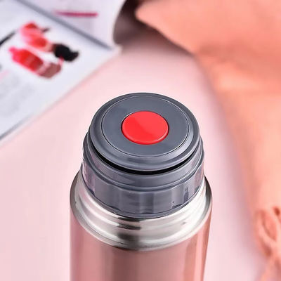 Un flacon d'aspirateur de luxe pour cadeaux d'affaires avec fonction de garder la boisson chaude et froide 12-24h