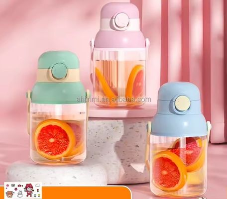 Style de conception minimaliste Bouteille en plastique de 800 ml pour les sports de plein air Bouilloire pour adultes