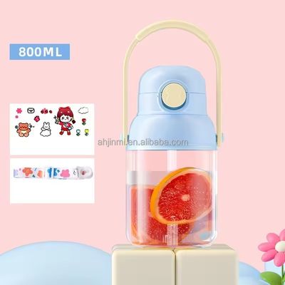 Style de conception minimaliste Bouteille en plastique de 800 ml pour les sports de plein air Bouilloire pour adultes