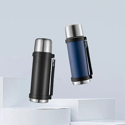 Bouteille d'eau isolée de voyage avec conception portable et performances d'isolation thermique
