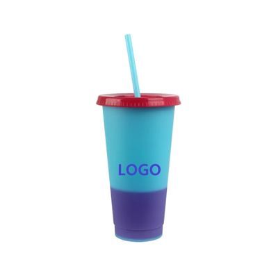 Coupe en plastique réutilisable avec accessoires inclus