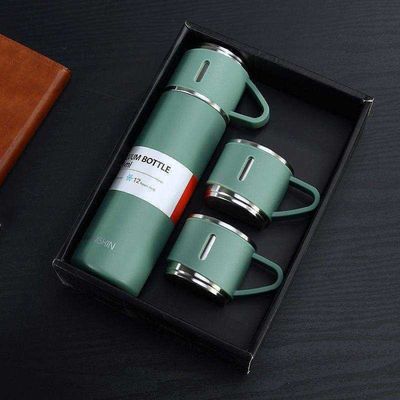 Capacité 500 ml Ensemble cadeau d'entreprise personnalisé avec bouteille d'eau en acier inoxydable et couvercles
