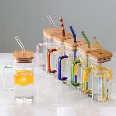 400ml Coupe en verre à poignée de couleur carrée avec couvercle en bambou et paille