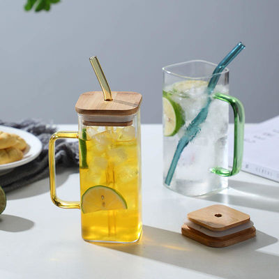 400ml Coupe en verre à poignée de couleur carrée avec couvercle en bambou et paille
