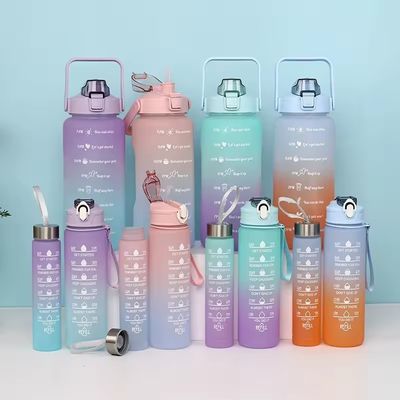 Équipé de revêtement anti-corrosion 3pcs Set de bouteille d'eau en plastique pour le mode de vie actif