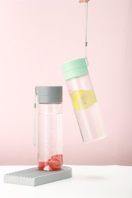 TOUR Bouteille d'eau en plastique recyclable 600 ml 800 ml avec horodatage pour les activités de plein air