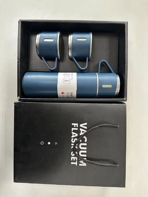 500 ml de bouteille à vide isolée en acier inoxydable avec 3 tasses