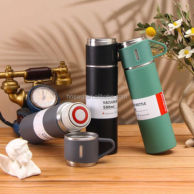 Logo personnalisé de Noël Voyage cadeau d'affaires ensemble de 500 ml de capacité bouteille à vide en acier inoxydable