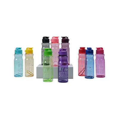 Bouteilles d'eau potable en plastique avec courroie multicolore