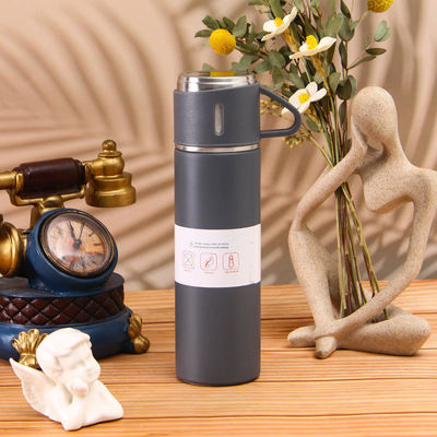 Ensemble cadeau d'entreprise 201 Bouteille à vide en acier inoxydable avec 3 tasses raccordables