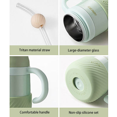 Une tasse en acier inoxydable pastel double paroi élégante et pratique pour les cadeaux pour enfants