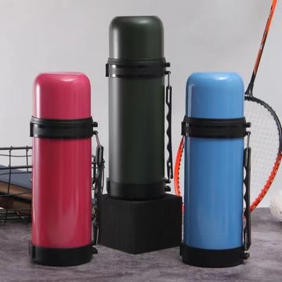 Bouteille d'eau sportive isolée sous vide portable en acier inoxydable écologique toute saison