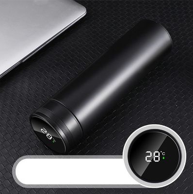 Un thermos personnalisé de 500 ml avec affichage de température numérique intelligent et conception imperméable