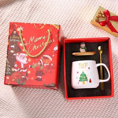 Une tasse en céramique de 400 ml, idéale pour les cadeaux de Noël.