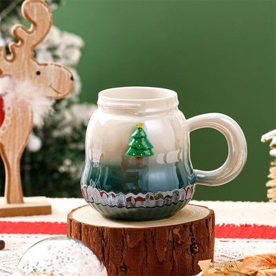 Des tasses cadeaux en céramique de couleur dégradée 2023 Nouveau design pour les accessoires de Noël