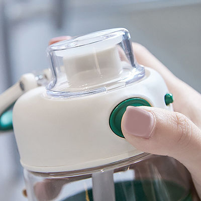 650 ml et 780 ml Capacité Design frais Bouteilles d'eau mince avec deux voies Couvercle