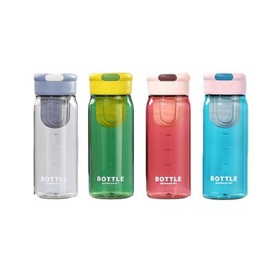 650 ml bouteille d'eau en plastique avec tasse à main pour étudiant avec échelle
