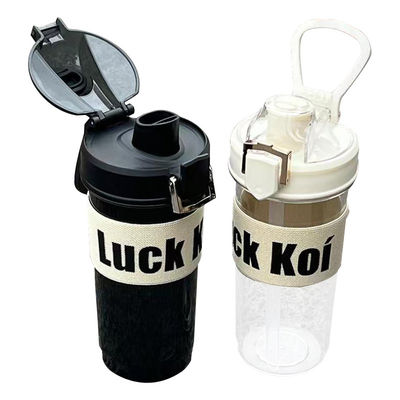 Bouteille d'eau en plastique de sport portable de 600 ml avec manche et grande capacité