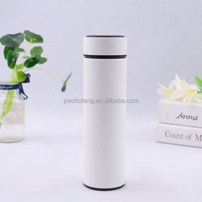 500 ml Logo personnalisé Double paroi en acier inoxydable Bouteille d'eau de café Bouteilles d'eau de vide Thermos