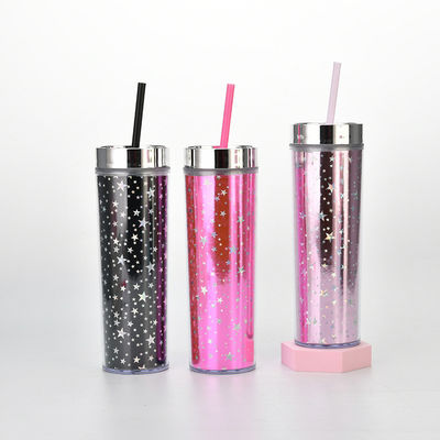 Bouteilles en plastique de boissons énergisantes compétitives avec logo et design contemporain
