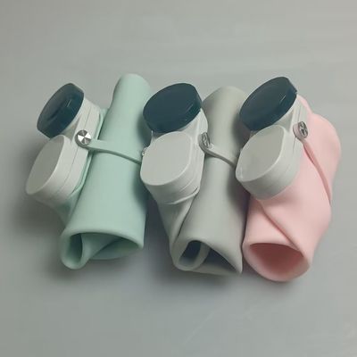 Bouteille d'eau pliable en silicone avec paille Couleur personnalisée acceptable