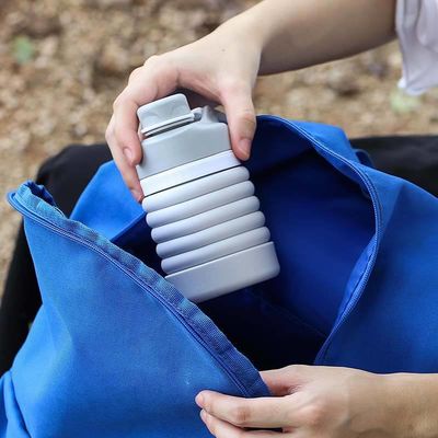 Bouteille de sport pliable de conception moderne avec poignée de main Option préférée des supermarchés