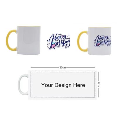 Une tasse de café en céramique de 11 oz avec une poignée de main