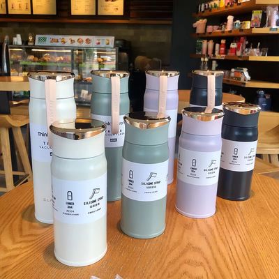 Bouteille d'eau en acier inoxydable à double paroi isolée 450 ml Garde la boisson chaude froide pendant des heures