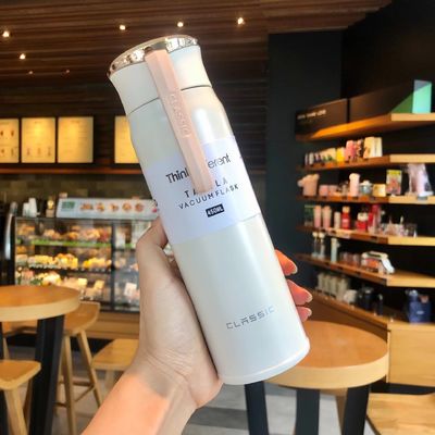 Bouteille d'eau en acier inoxydable à double paroi isolée 450 ml Garde la boisson chaude froide pendant des heures