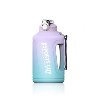 50oz Grandes capacités de couleur en plastique en plastique pour les sports de plein air et le fitness