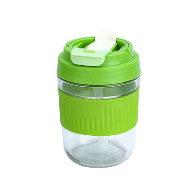 Acceptable OEM/ODM 400/550ml Double étanche à la décharge verre à boire avec manchon en silicone