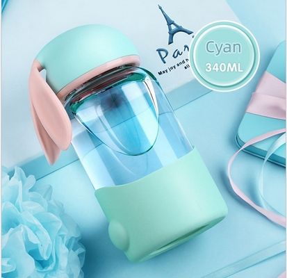 Coupe en verre d'eau avec un design créatif de lapin de dessin animé et un design scellé portable imperméable