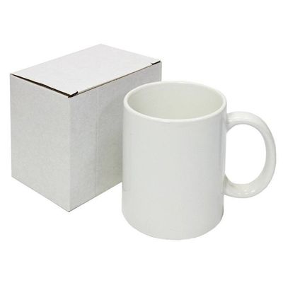 Une tasse de café blanc en céramique sur mesure avec un cadeau portable