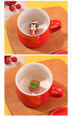 Tasse de café en céramique personnalisée de 350 ml avec couvercle et poignée dans un design minimaliste pour les fêtes