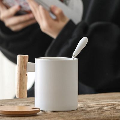 11 oz tasse de voyage en céramique pour transfert de chaleur pour bureau à couleur isolée