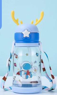 Une bouilloire mignonne et écologique, parfaite pour les élèves du primaire
